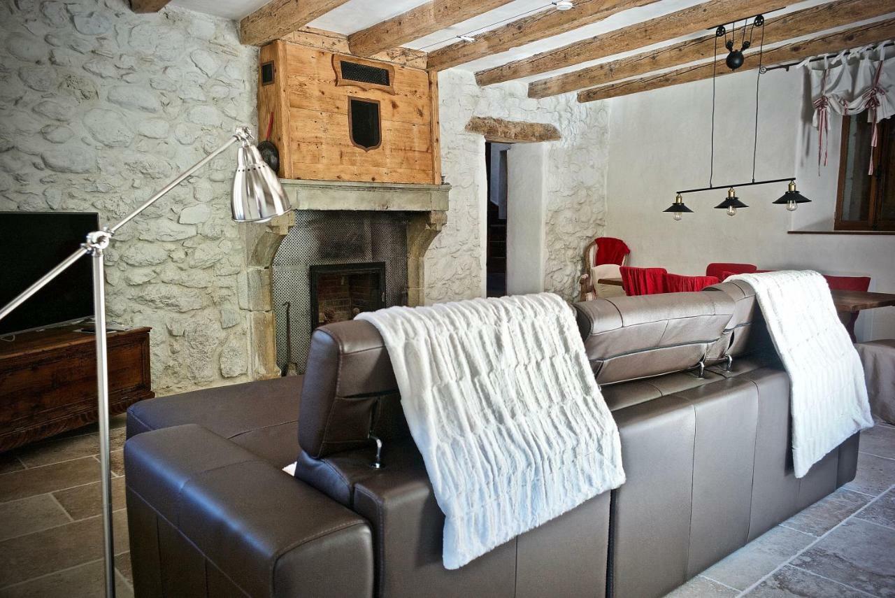 Chambres D'Hotes Des Lodges De La Cascade Yenne Zewnętrze zdjęcie